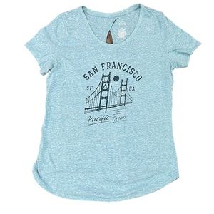 St. John’s Bay Active San Francisco Pacific Ocean Keyhole Back Tee Size Medium